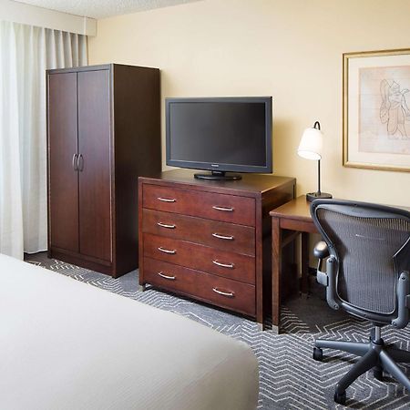Doubletree By Hilton Los Angeles/Commerce Exterior photo
