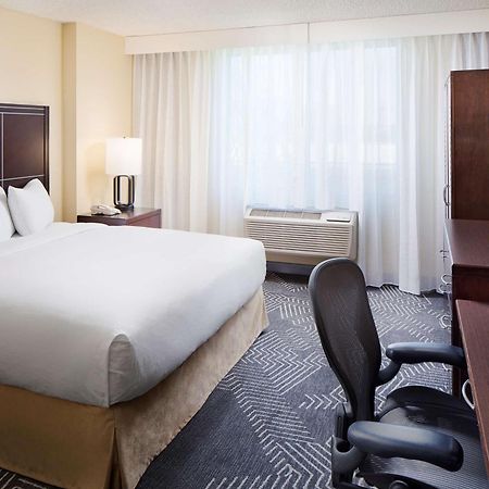 Doubletree By Hilton Los Angeles/Commerce Exterior photo