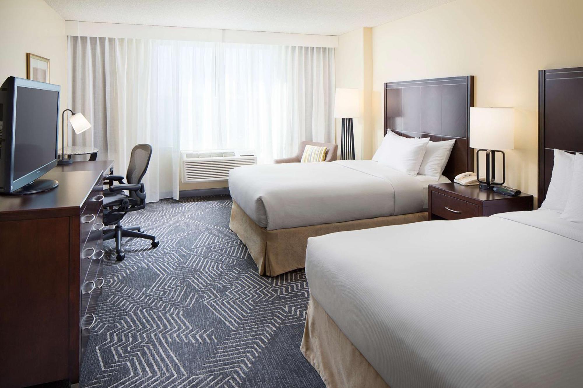 Doubletree By Hilton Los Angeles/Commerce Exterior photo