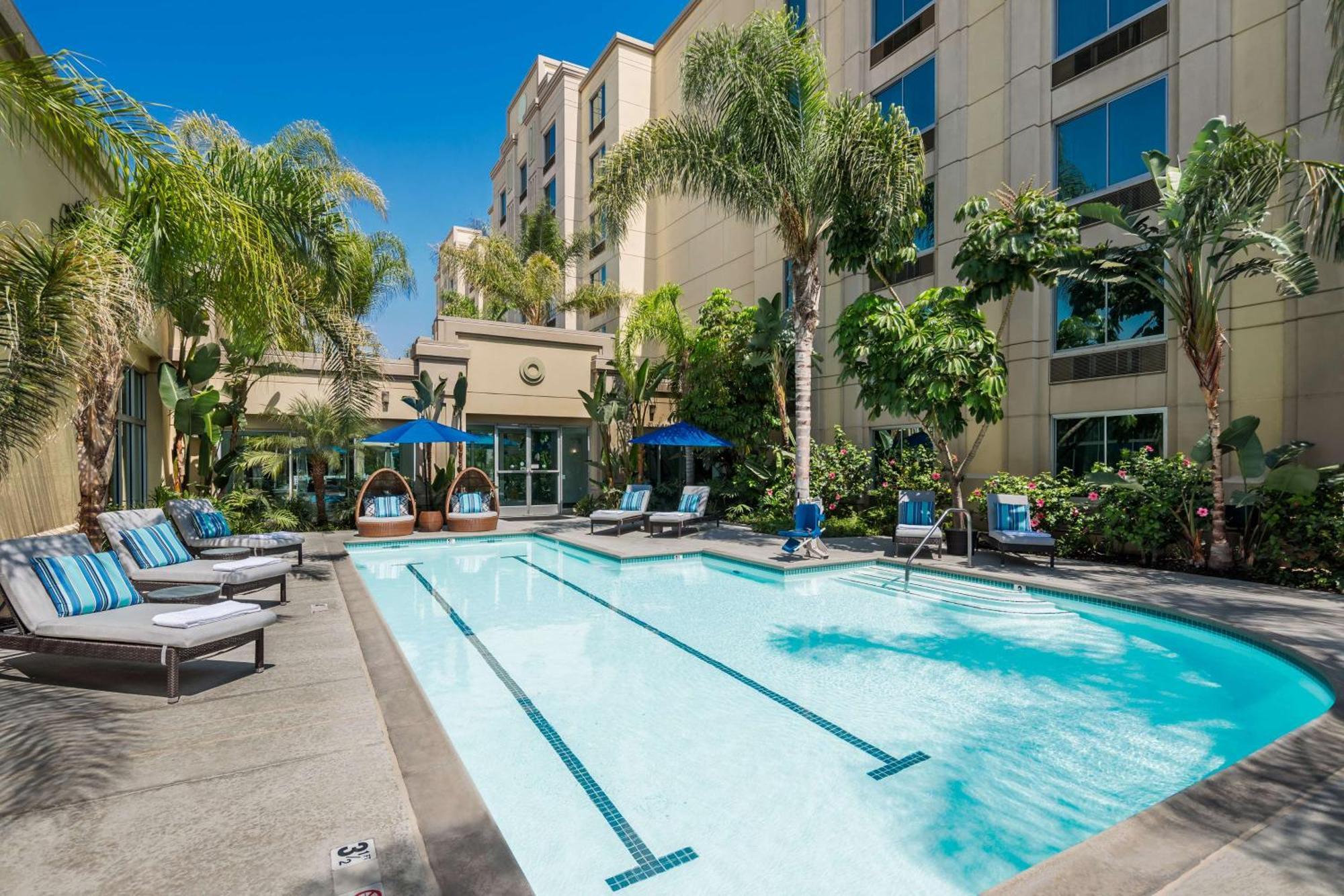 Doubletree By Hilton Los Angeles/Commerce Exterior photo